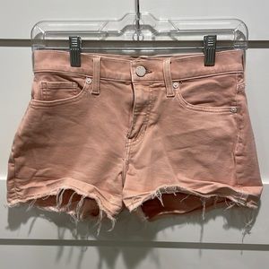 Banana Republic mid-rise 3” short